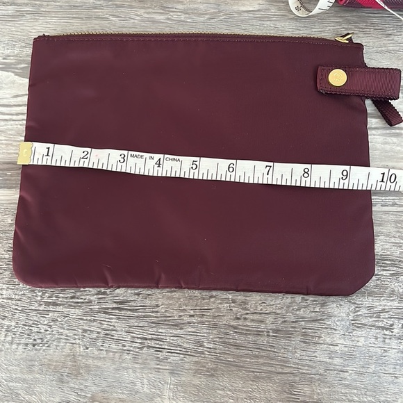 Lululemon Present Pouch new with tags - Picture 13 of 15